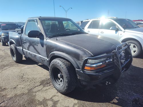 2002 CHEVROLET S10 PICKUP - Thumbnail 2
