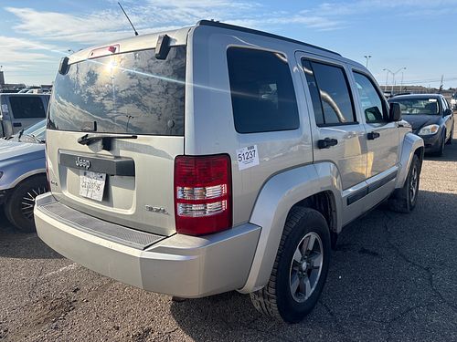 2008 JEEP LIBERTY - Thumbnail 3