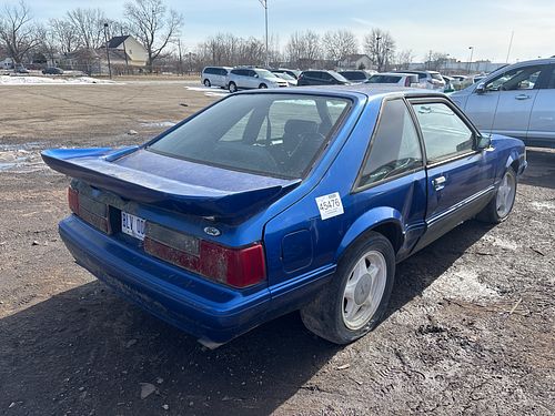 1993 FORD MUSTANG - Thumbnail 3