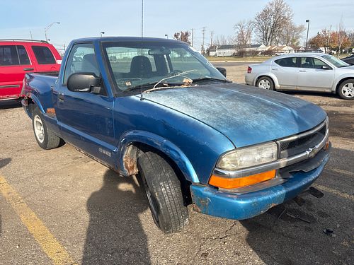 2000 CHEVROLET  S10 PICKUP - Thumbnail 2