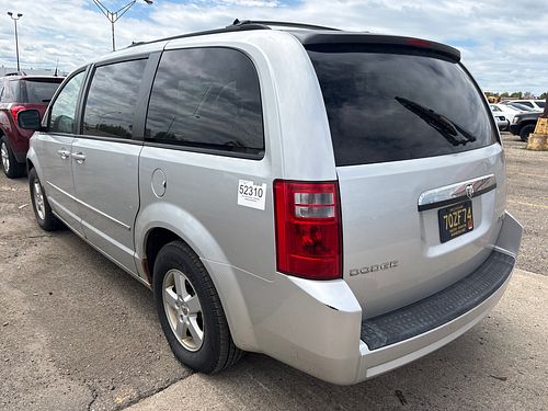 2010 DODGE CARAVAN - Thumbnail 4