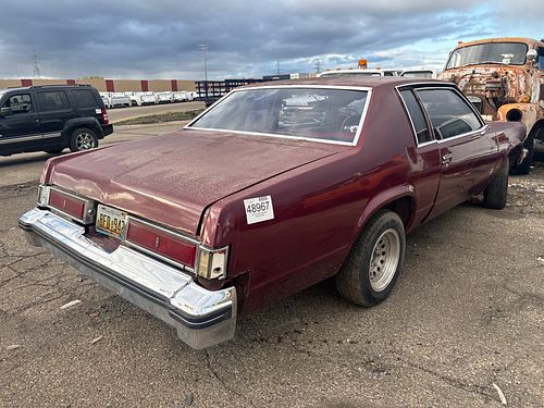 1977 OLDSMOBILE DELTA 88 - Thumbnail 3