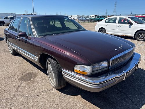 1995 BUICK PARK AVENUE - Thumbnail 2