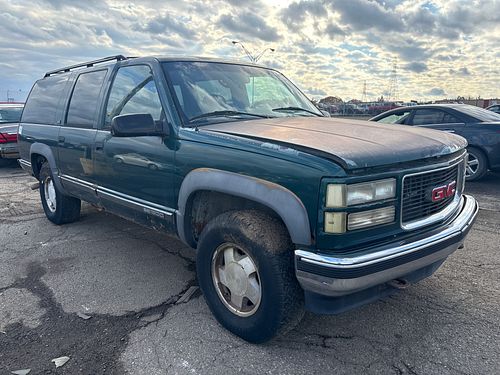 1995 GMC SUBURBAN 1500 - Thumbnail 2