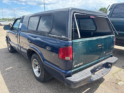 2001 CHEVROLET S10 PICKUP - Thumbnail 4