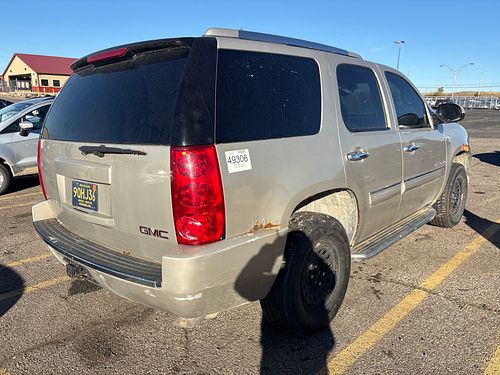 2007 GMC YUKON - Thumbnail 3