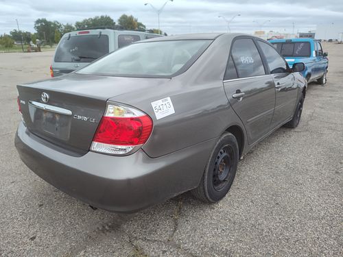 2005 TOYOTA CAMRY - Thumbnail 3
