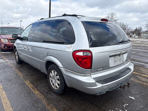 2005 CHRYSLER TOWN COUNTRY - Thumbnail 4