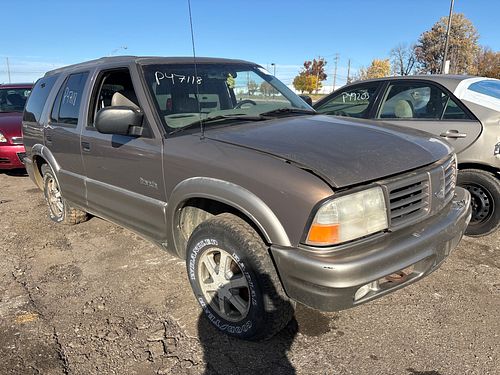 2001 OLDSMOBILE BRAVADA - Thumbnail 2