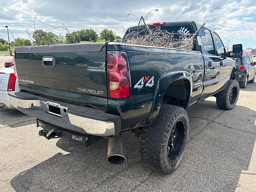 2005 CHEVROLET SILVERADO 2500 - Thumbnail 3