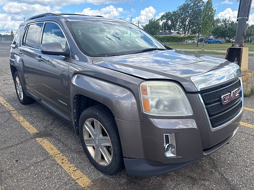 2010 GMC TERRAIN - Thumbnail 2