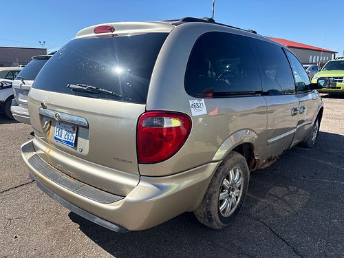 2006 CHRYSLER TOWN COUNTRY - Thumbnail 3