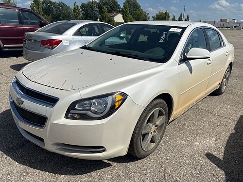 2011 CHEVROLET MALIBU - Thumbnail 1
