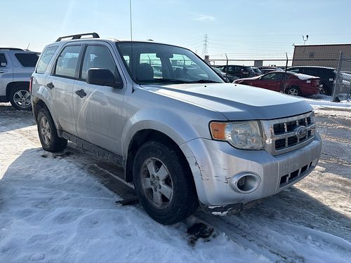 2010 FORD ESCAPE - Thumbnail 2