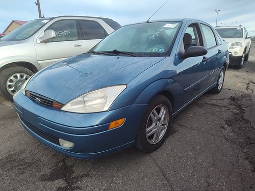 2001 FORD FOCUS - Thumbnail 1