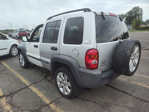 2004 JEEP LIBERTY - Thumbnail 4