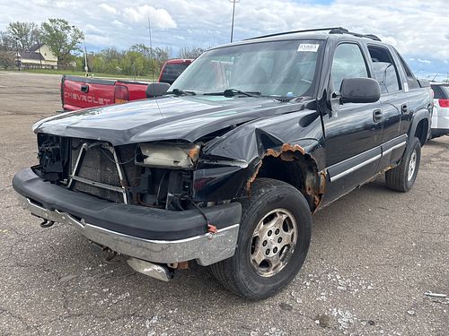 2004 CHEVROLET AVALANCHE 1500 - Thumbnail 1