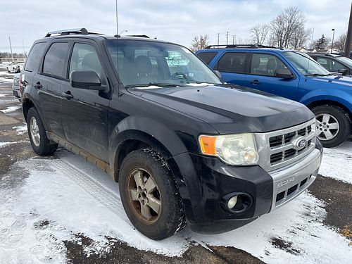 2010 FORD ESCAPE - Thumbnail 2