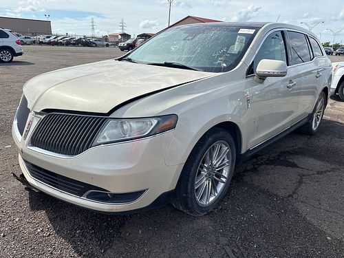 2014 LINCOLN MKT - Thumbnail 1