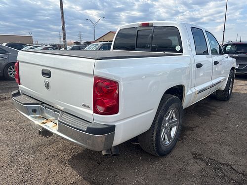 2008 DODGE DAKOTA - Thumbnail 3