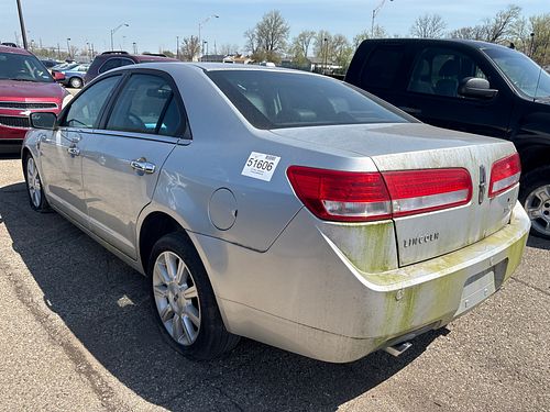 2011 LINCOLN MKZ - Thumbnail 4
