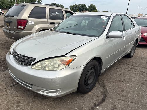 2004 TOYOTA CAMRY - Thumbnail 1