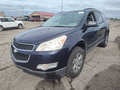 2011 CHEVROLET TRAVERSE - Thumbnail 1