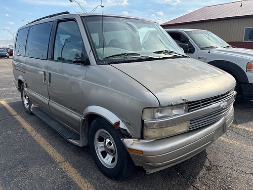 2001 CHEVROLET ASTRO - Thumbnail 2