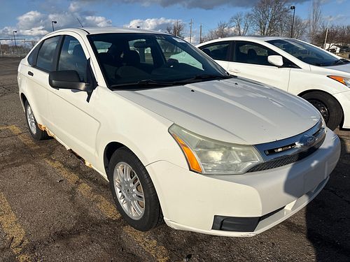 2010 FORD FOCUS - Thumbnail 2