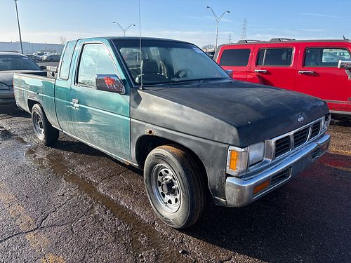 1995 NISSAN TRUCK - Thumbnail 2