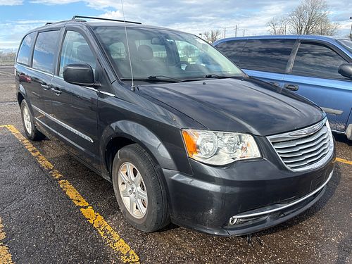 2012 CHRYSLER TOWN COUNTRY - Thumbnail 2