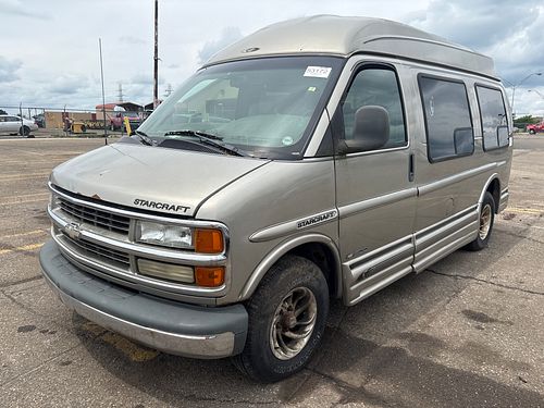 2002 CHEVROLET EXPRESS 1500 - Thumbnail 1
