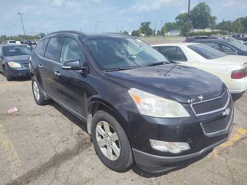 2011 CHEVROLET TRAVERSE - Thumbnail 2