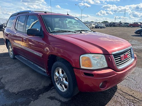 2004 GMC ENVOY XUV - Thumbnail 2