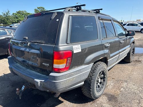 2004 JEEP GRAND CHEROKEE - Thumbnail 3