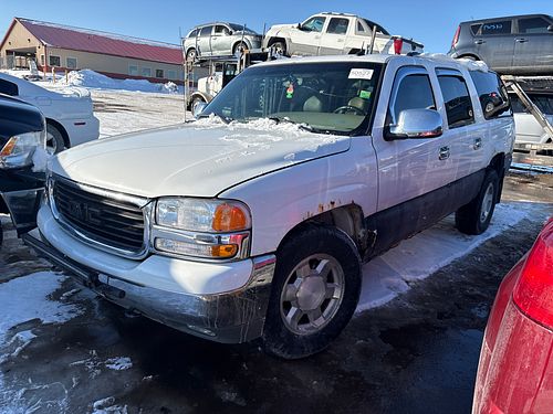 2004 GMC YUKON - Thumbnail 1