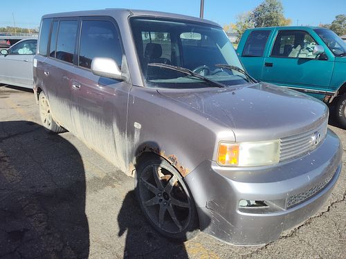 2005 SCION XB - Thumbnail 2