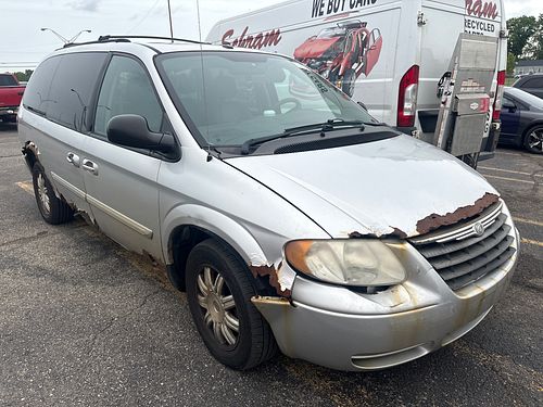 2006 CHRYSLER TOWN COUNTRY - Thumbnail 2