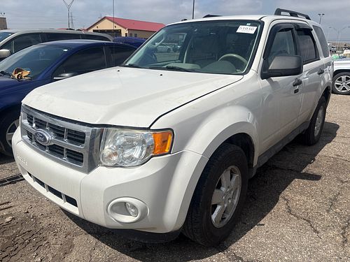 2010 FORD ESCAPE - Thumbnail 1