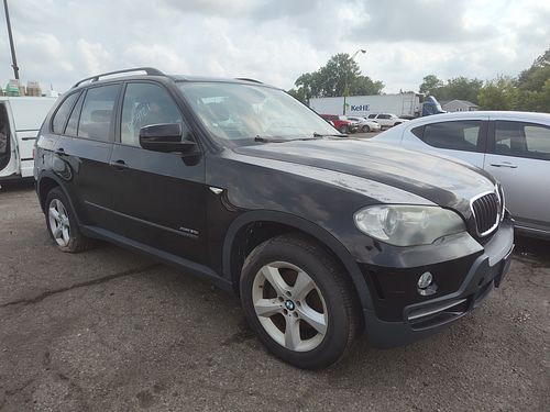 2010 BMW X5 - Thumbnail 2