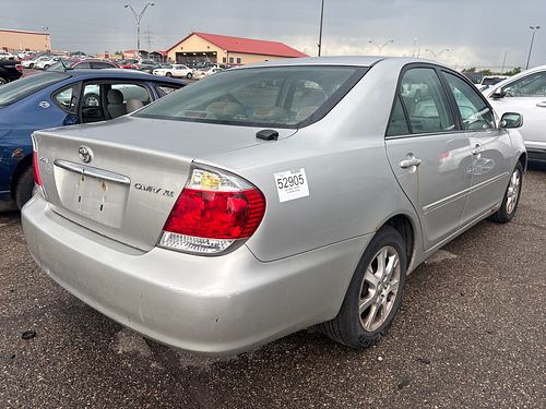 2005 TOYOTA CAMRY - Thumbnail 3
