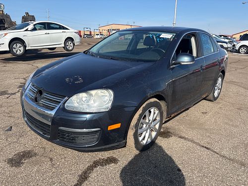 2010 VOLKSWAGEN JETTA - Thumbnail 1