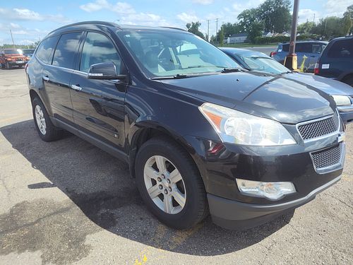2010 CHEVROLET TRAVERSE - Thumbnail 2