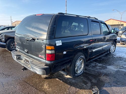 2005 GMC YUKON XL 1500 - Thumbnail 3