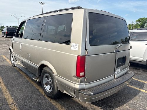 2001 CHEVROLET ASTRO - Thumbnail 4