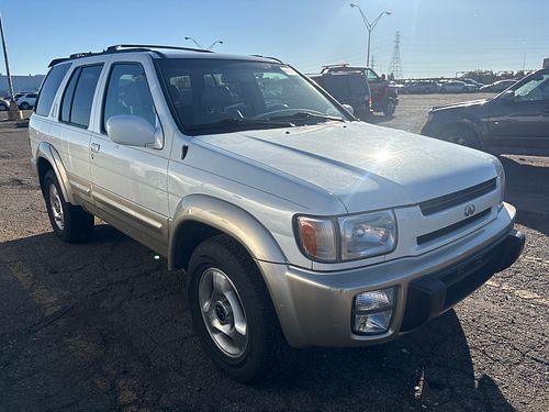 2000 INFINITI QX4 - Thumbnail 2