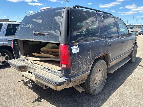 1997 GMC YUKON - Thumbnail 3