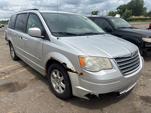 2008 CHRYSLER TOWN COUNTRY - Thumbnail 2
