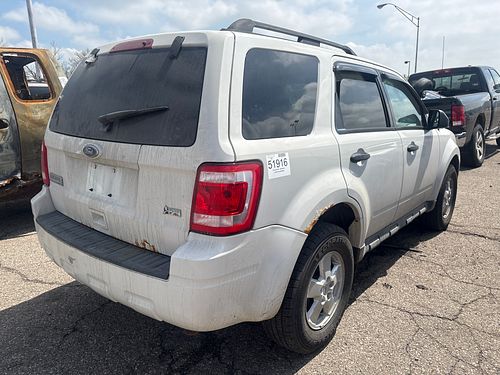 2010 FORD ESCAPE - Thumbnail 3