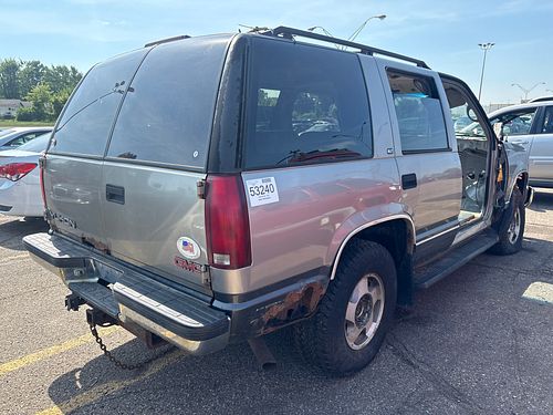 1999 GMC YUKON - Thumbnail 3